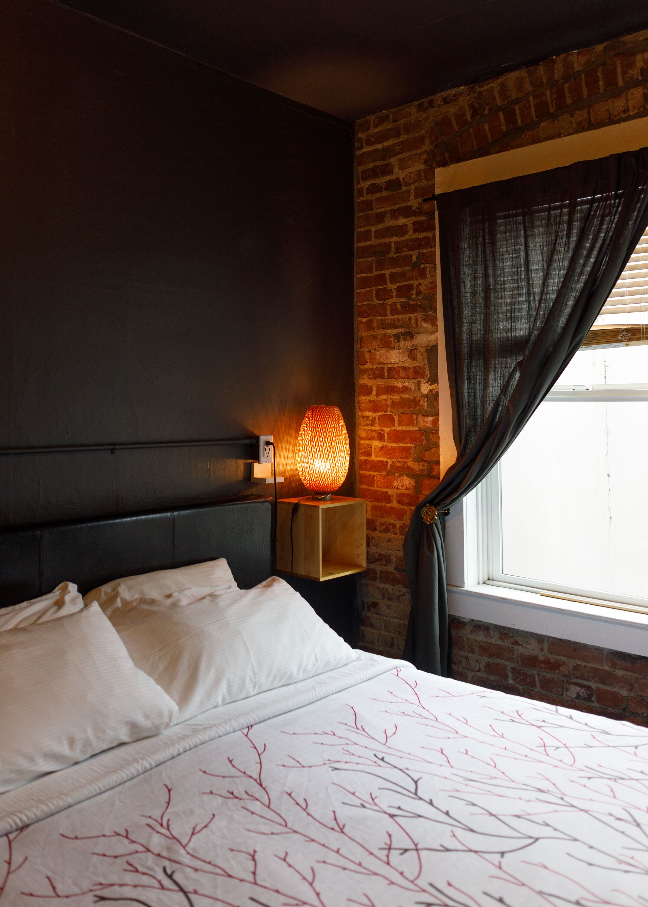 room, 1 king bed | hypo-allergenic bedding, iron/ironing board, free wifi, bed sheets