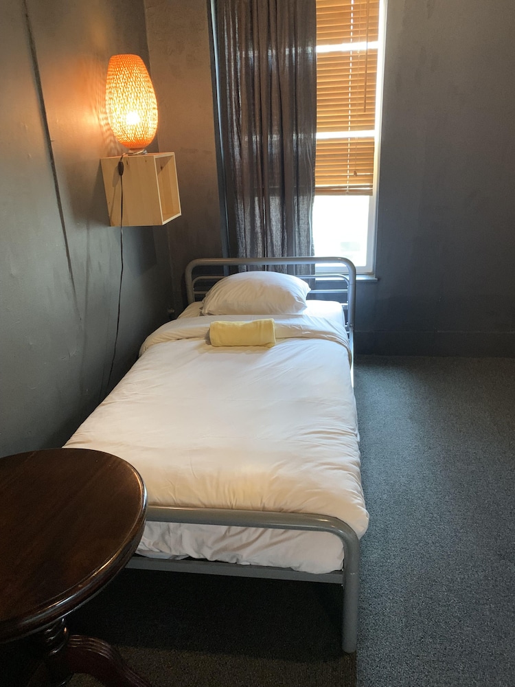 Hotel Hotel Hostel by null