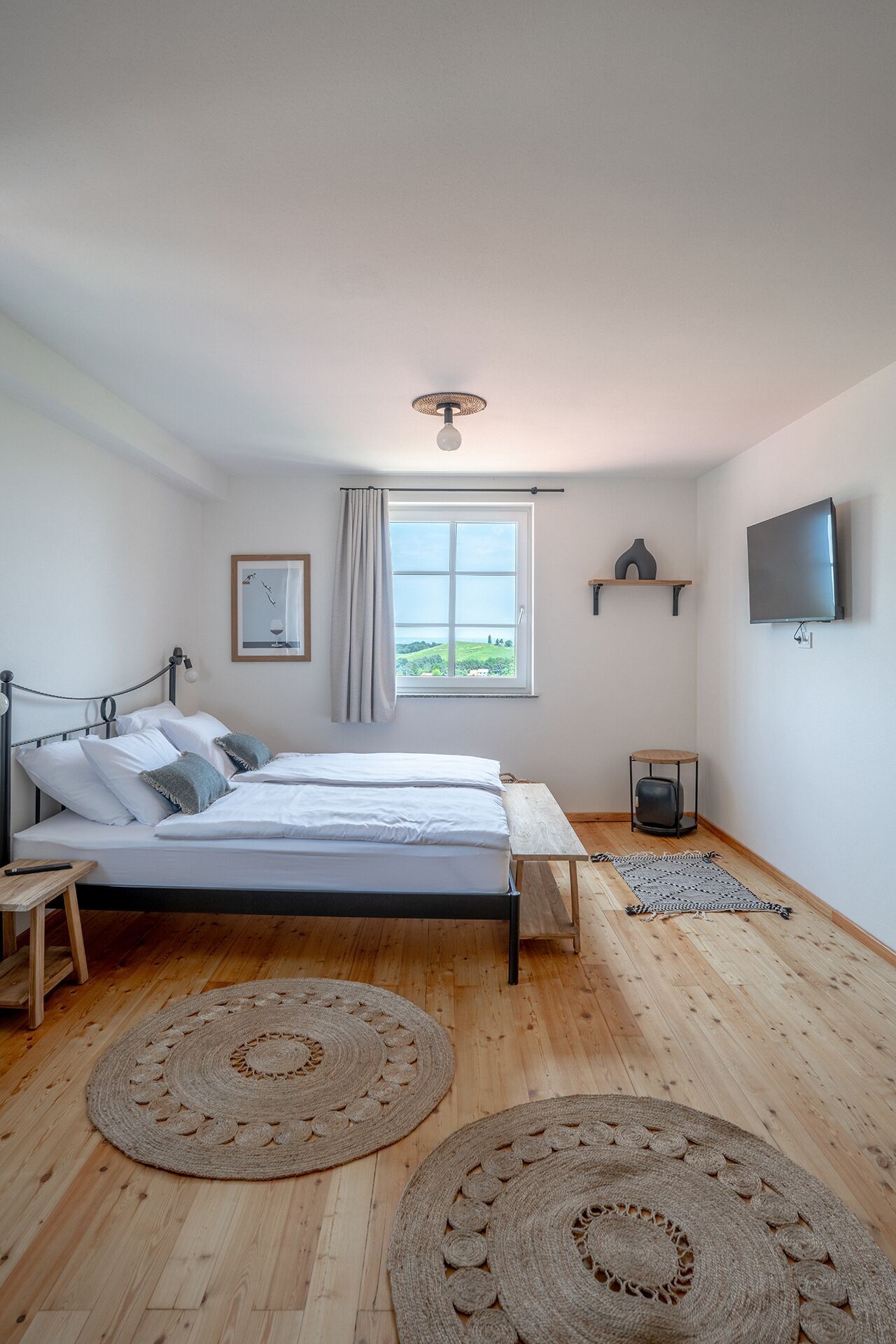 Minibar, coffres-forts dans les chambres, décoration personnalisée