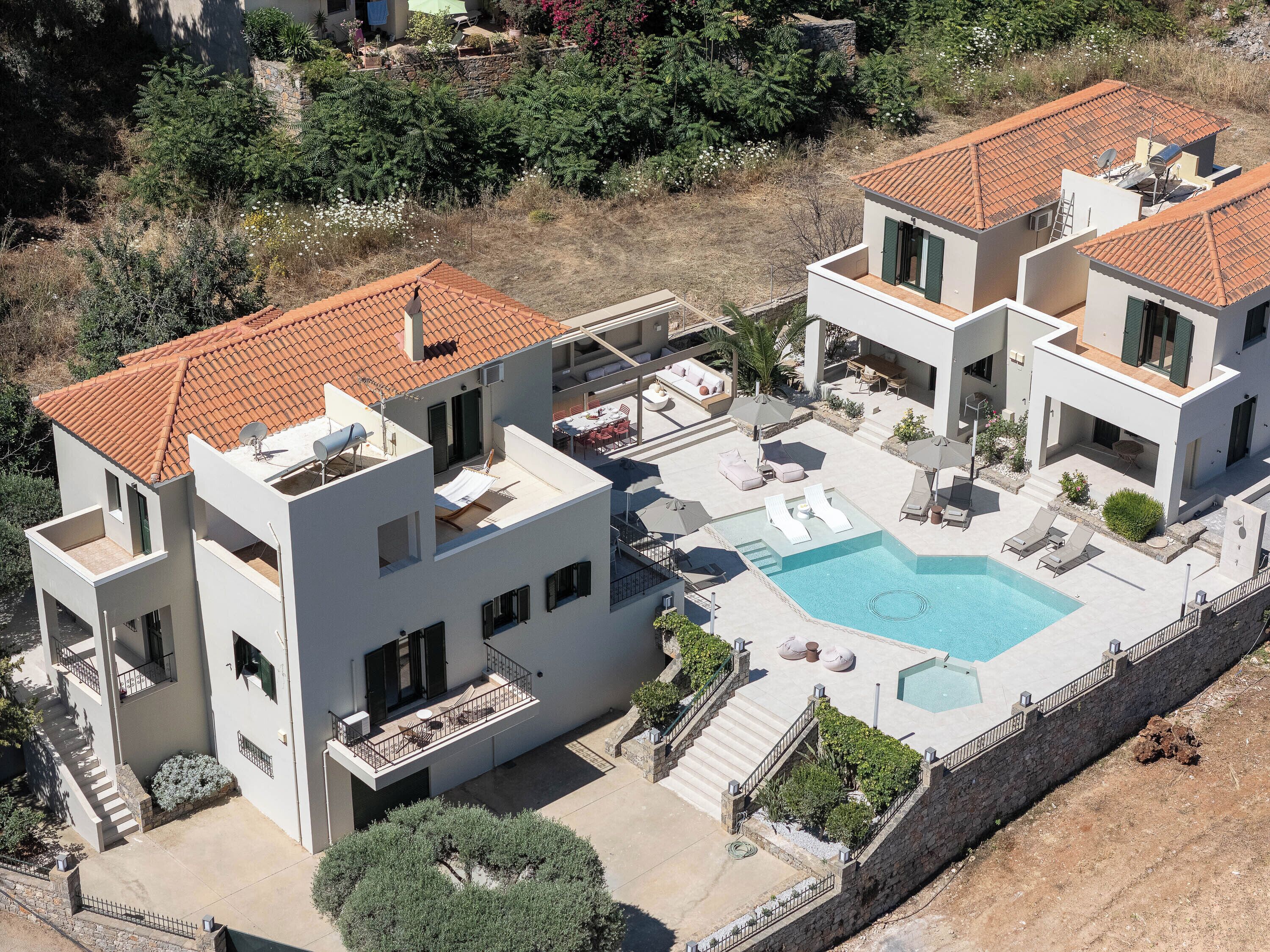 Villa, 3 Bedrooms with Shared Pool | 3 bedrooms, in-room safe, soundproofing, iron/ironing board