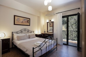 Villa, 3 Bedrooms with Shared Pool | 3 habitaciones, caja de seguridad en la habitación y insonorización 