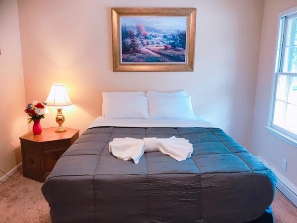 1 bedroom, free WiFi, bed sheets