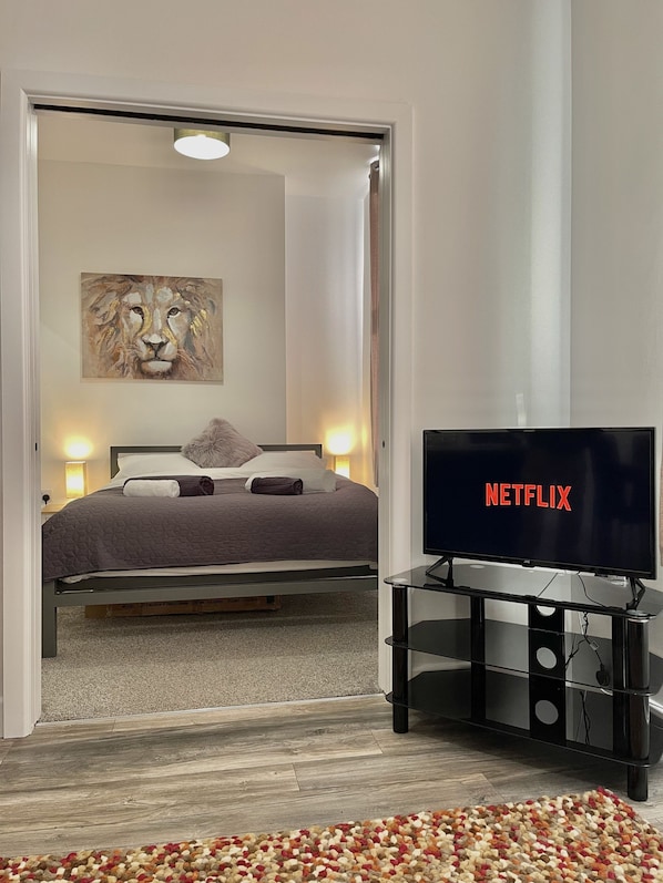 Apartment, Ensuite, Garden View | Room amenity - 5 Breaside Hideaway (York)