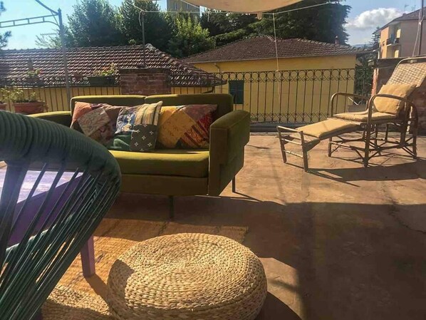 Apartment, Multiple Beds | Living area