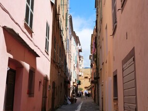 Exterior - AppartementT3 étage, en campagne, vue mer, piscine, Bastia, calme (2Glits) (BASTIA)