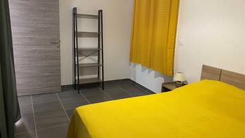 2 間睡房、免費 Wi-Fi