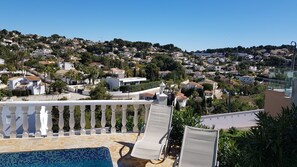 Property grounds - Newly renovated villa with private pool within walking distance of the sea (Benissa)