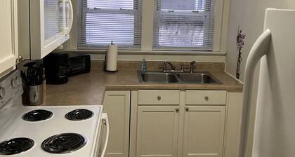 2 Bedroom City N Walker 201 Pets Allowed