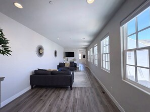 Smart TV, foosball, books - Three Story Villa for 39 w/ Private Spa (Hurricane)