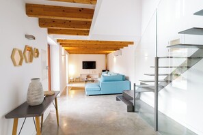TV, DVD player - Modern Countryside Retreat Close to Pollensa (Pollenca)