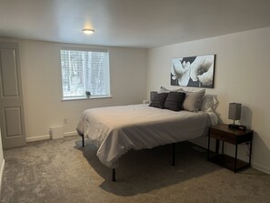 2 bedrooms, desk, free WiFi, bed sheets - Arctic HideAway - 2 bedroom Cozy home attached to a bakery! (Wasilla)