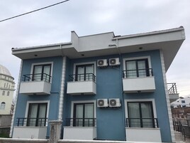 Fachada de la propiedad