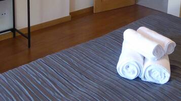 2 عدّة غرف نوم وخزنة داخل الغرفة ومكواة/لوح كي وواي فاي مجانًا