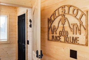 Unclassified image, 2 of 19, button