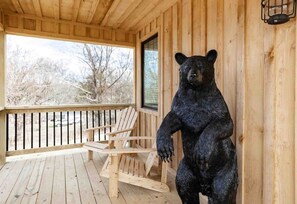 Unclassified image, 5 of 19, button - ❤️Relaxing Cabin studio, in Heart of the tri citie (Bluff City)