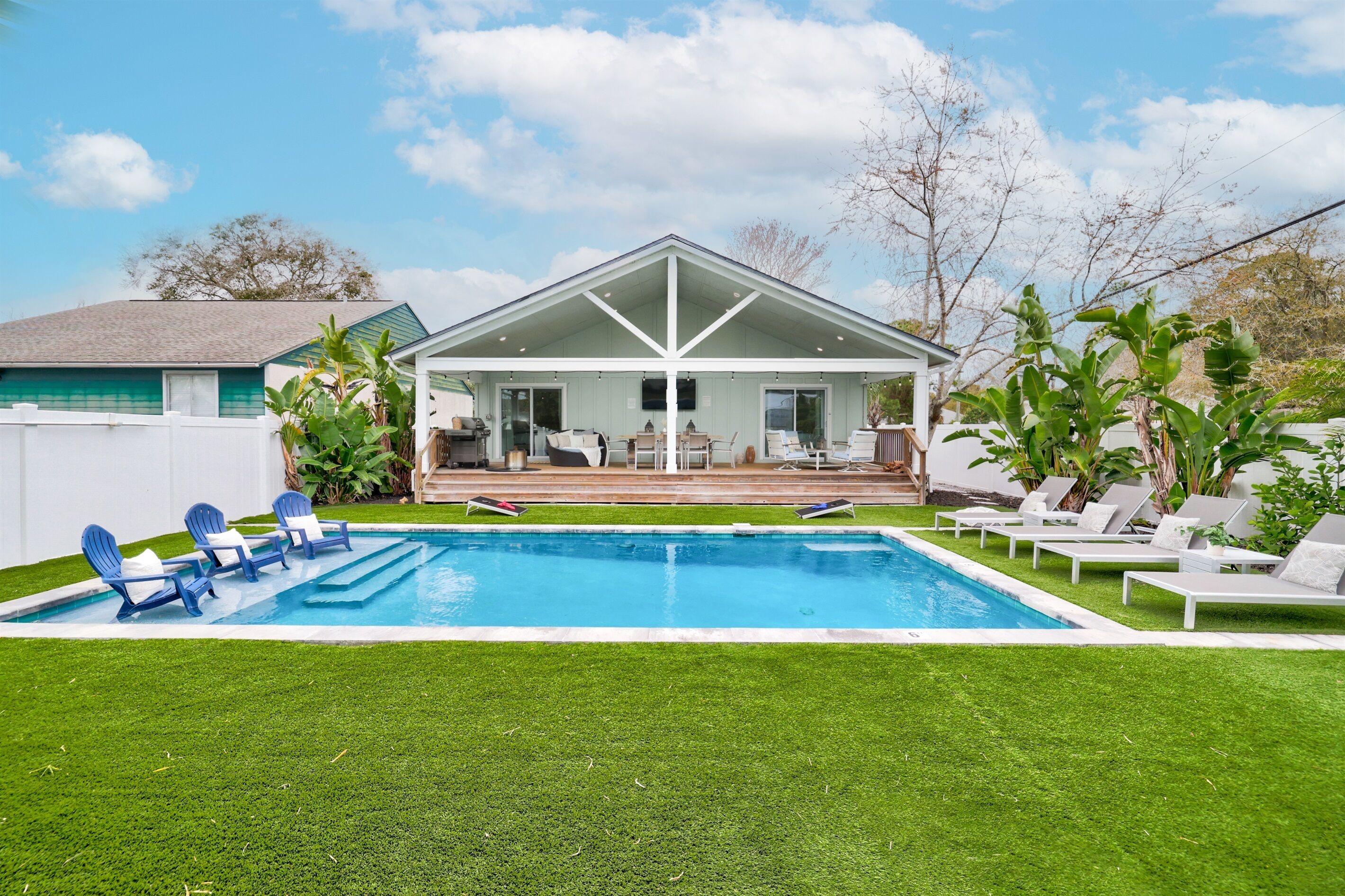 Newly Renovated Beach Bungalow with Heated Pool