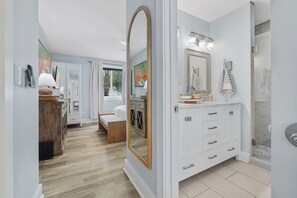 3 Schlafzimmer, Bügeleisen/Bügelbrett, Reisekinderbett, kostenloses WLAN