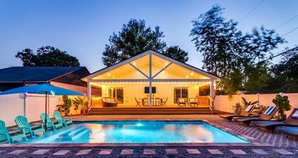 Luxe Compound: 2 Homes with 2 Heated Pools