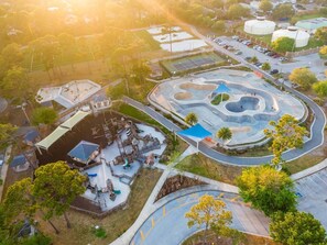 Exterior - 8 BR Compound | 2 Pools, Putting Green + Game Rooms (Jacksonville Beach)