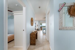 Interior - Oceanfront large 4-p luxury groundfloor apartment  (Kralendijk)
