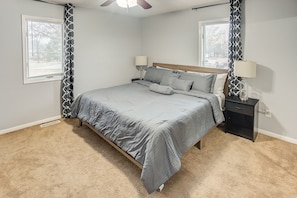 3 bedrooms, iron/ironing board, WiFi, bed sheets