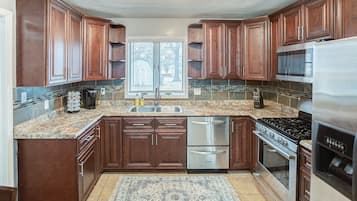 Fridge, microwave, oven, dishwasher
