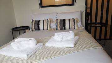 Standard Studio, Private Bathroom | 1 bedroom