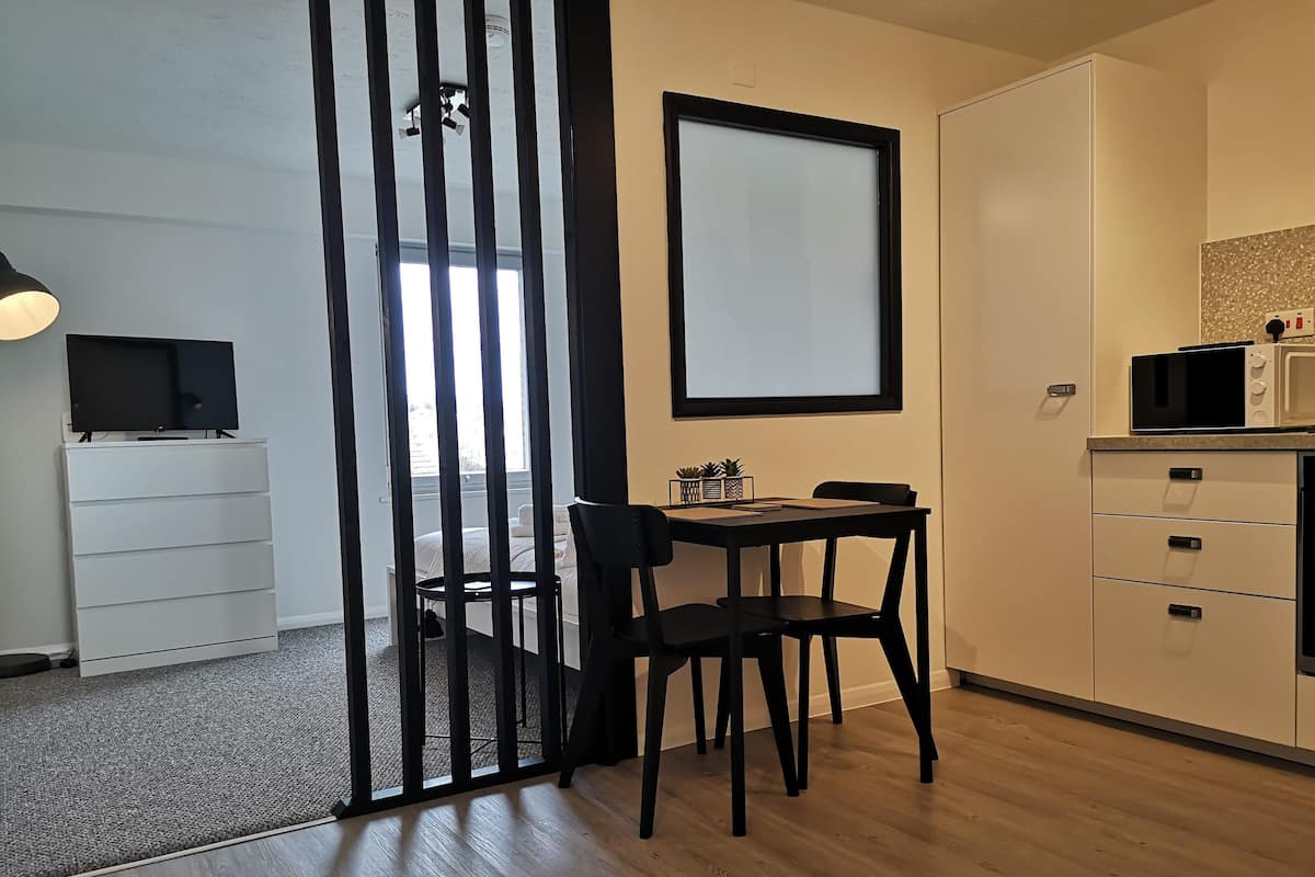 Standard Studio, Private Bathroom | Shared kitchen