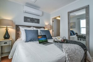 1 chambre, fer et planche à repasser, Wi-Fi gratuit, draps fournis