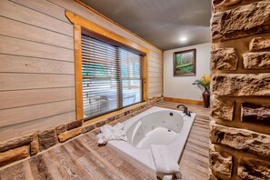 House, Multiple Beds, Hot Tub | Bathroom | Designer toiletries, hair dryer, towels, toilet paper