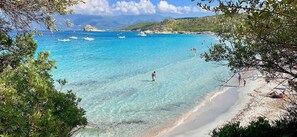 Beach nearby, sun loungers - Residence Pasturella, Large studio 30m2, swimming pool, countryside (BASTIA)