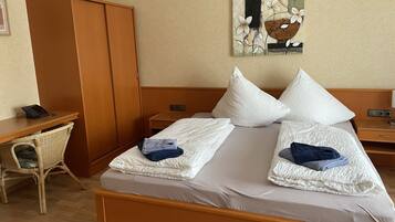 Superior Apartment, Private Bathroom (Blick auf die Weinberge 4) | 1 bedroom