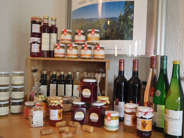 Food and drink - Weingut & Gästehaus Andreas Erz (Brauneberg)