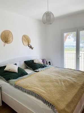 3 slaapkamers, een kluis op de kamer, een strijkplank/strijkijzer