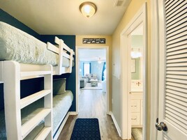 Condo, 1 Bedroom, Balcony, Beach View (315) | Extra beds