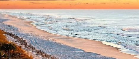 Beach nearby, sun loungers, beach towels