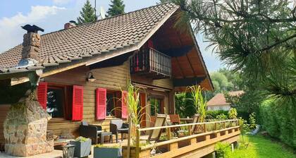 Lovely cottage at stock pond