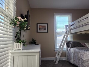 3 Schlafzimmer, Bügeleisen/Bügelbrett, Reisekinderbett, kostenloses WLAN