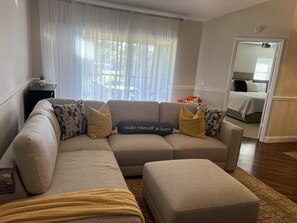 2 soverom, strykejern/-brett, wi-fi (inkludert) og sengetøy