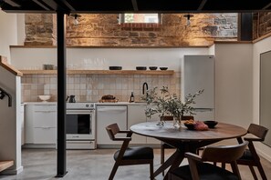 2 Bedroom Premium Loft | Private kitchen | Full-size fridge, microwave, oven, stovetop - The Smith Hotel (Kingston)