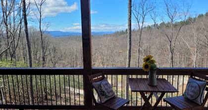 Winter Special/ Legends Lookout Lodge/NEW CABIN/Family Friendly