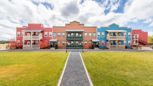 Exterior - Club Wyndham Bison Ranch - 2 Bedroom (Overgarrd)