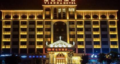 Vienna Hotel ( Ganzhou High-speed Railway West Station Jinling Road Store)