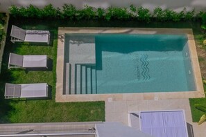 Pool - Incredibly Beautiful condo just steps to the beach (Punta Cana)