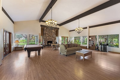 Sedona Eco-Friendly Condo w/ Pool: Walk to Shops Restaurants Golf & Trails