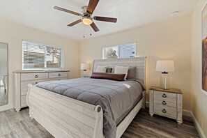 4 soverom, strykejern/-brett, reiseseng for barn og wi-fi (inkludert)