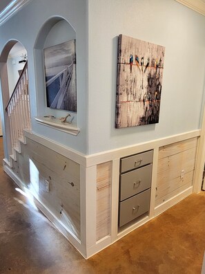 المنشأة من الداخل