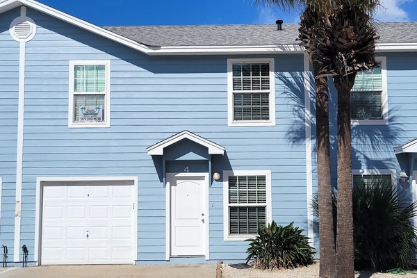 Welcome to Sunset Shores--a 4 BR townhome withing walking distance to the beach!
