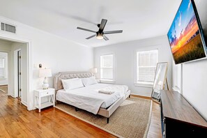 2 bedrooms, desk, iron/ironing board, travel crib