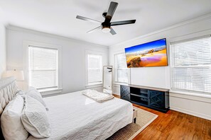 2 bedrooms, desk, iron/ironing board, travel cot